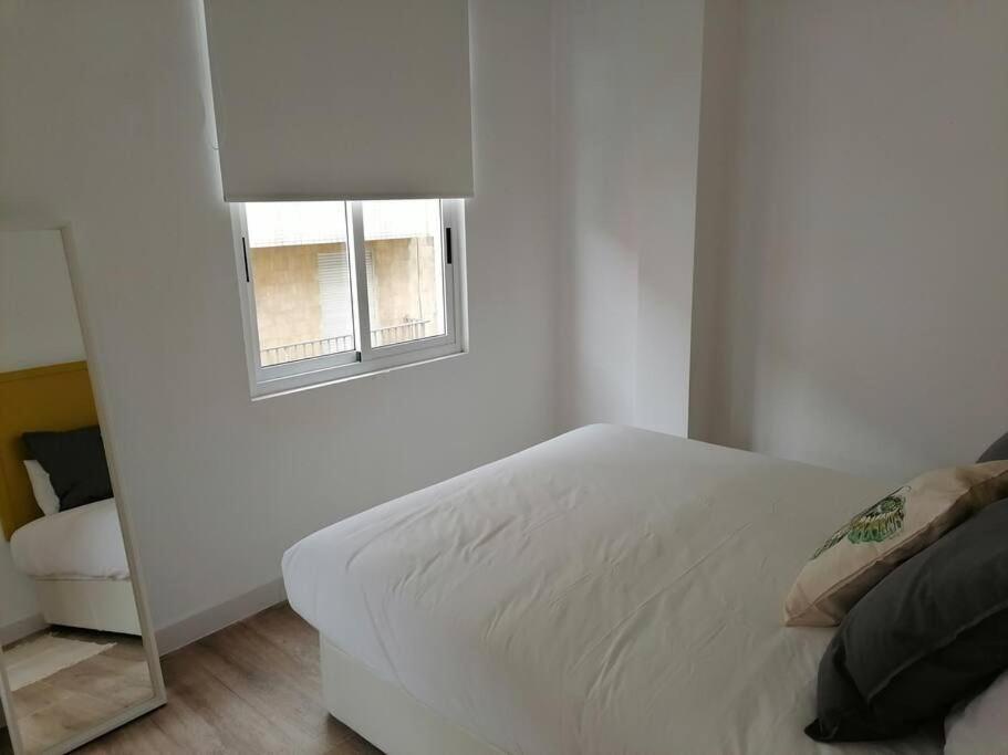 Apartamento Completamente Equipado Centro Ferrol Dış mekan fotoğraf